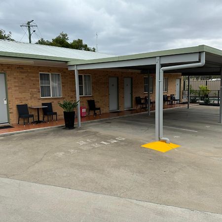 Raintree Motel Biloela Екстер'єр фото