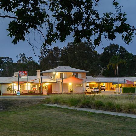 Raintree Motel Biloela Екстер'єр фото