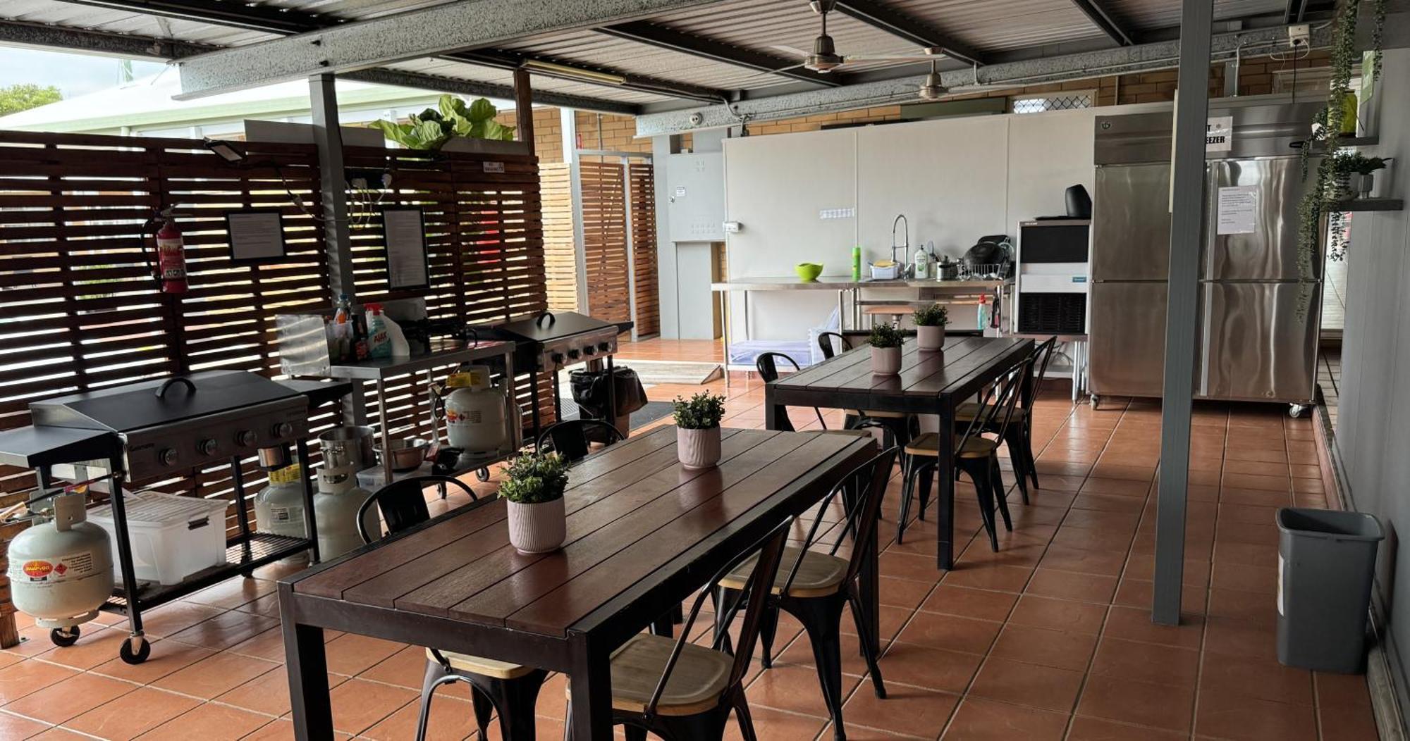 Raintree Motel Biloela Екстер'єр фото