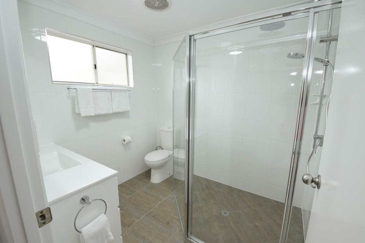 Raintree Motel Biloela Екстер'єр фото