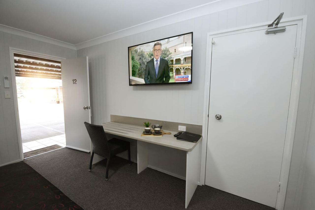 Raintree Motel Biloela Екстер'єр фото