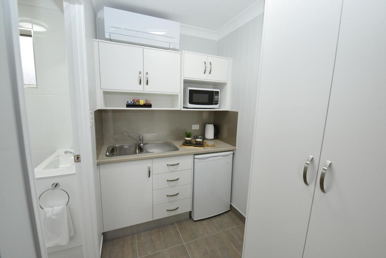 Raintree Motel Biloela Екстер'єр фото